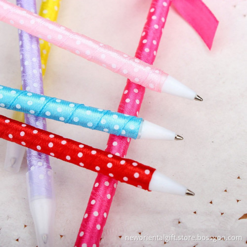 High quality and writing well plastic disposable ballpoint pen